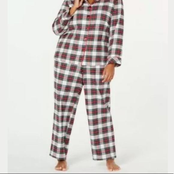 Macy's Intimates & Sleepwear Womens Christmas Stewart Plaid Pajamas